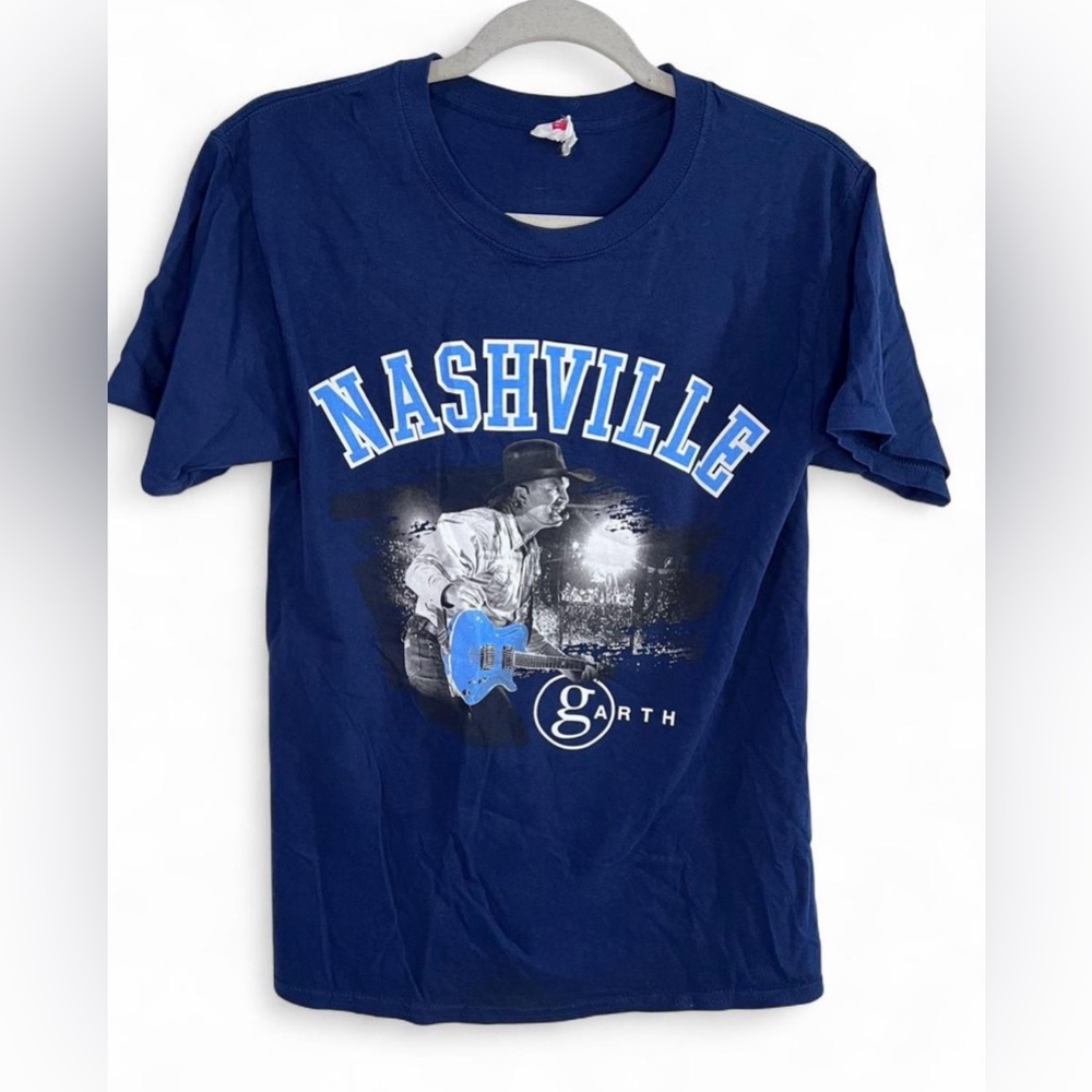 Garth Brooks Nashville Stadium Tour T-Shirt Navy Graphic Tee Women's Small Count